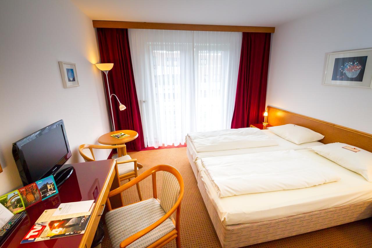 Hk Отель 4*